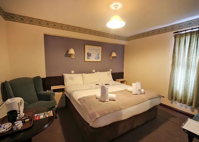 Commercial And Tourist Hotel